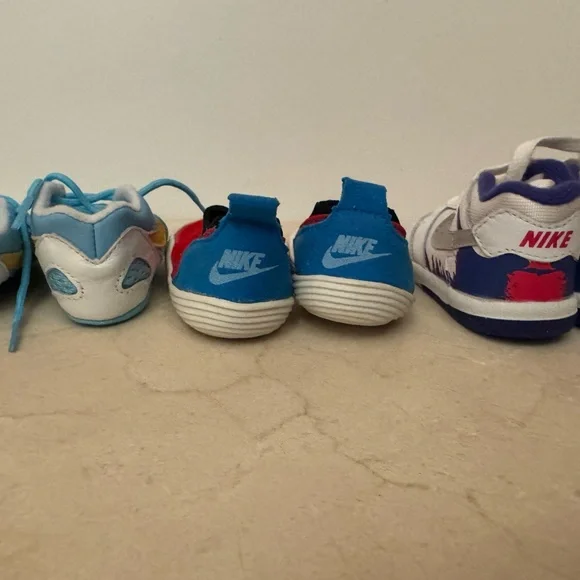 VINTAGE Rare Nike Kids Sneakers Trio - Blue, Red, White - Picture 2 of 5